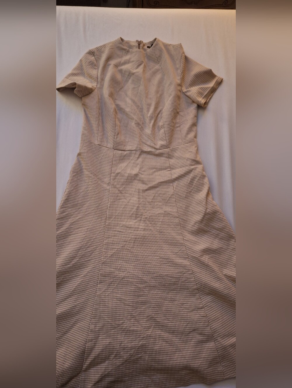 Ann Taylor Beige Check Short-Sleeve Midi Dress